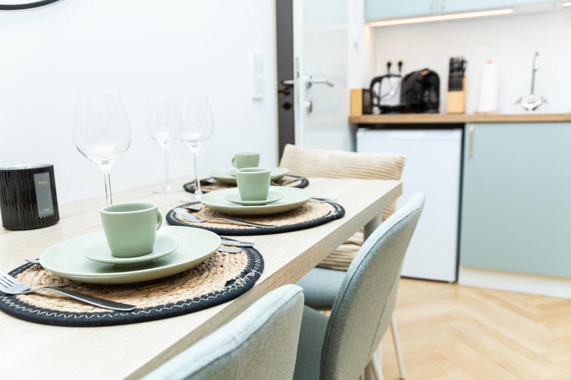 Charming Retreat Walking Distance From Town Centre Apartment Виена Екстериор снимка