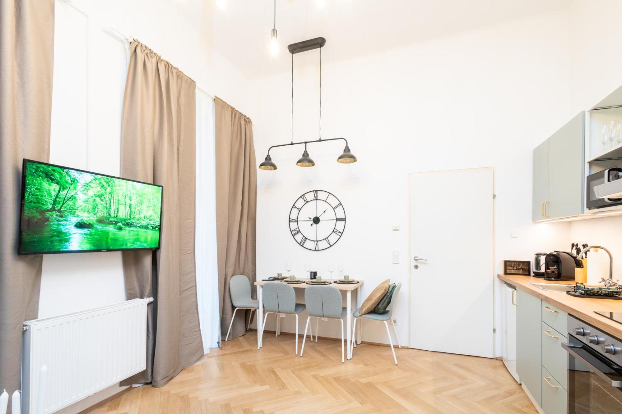 Charming Retreat Walking Distance From Town Centre Apartment Виена Екстериор снимка
