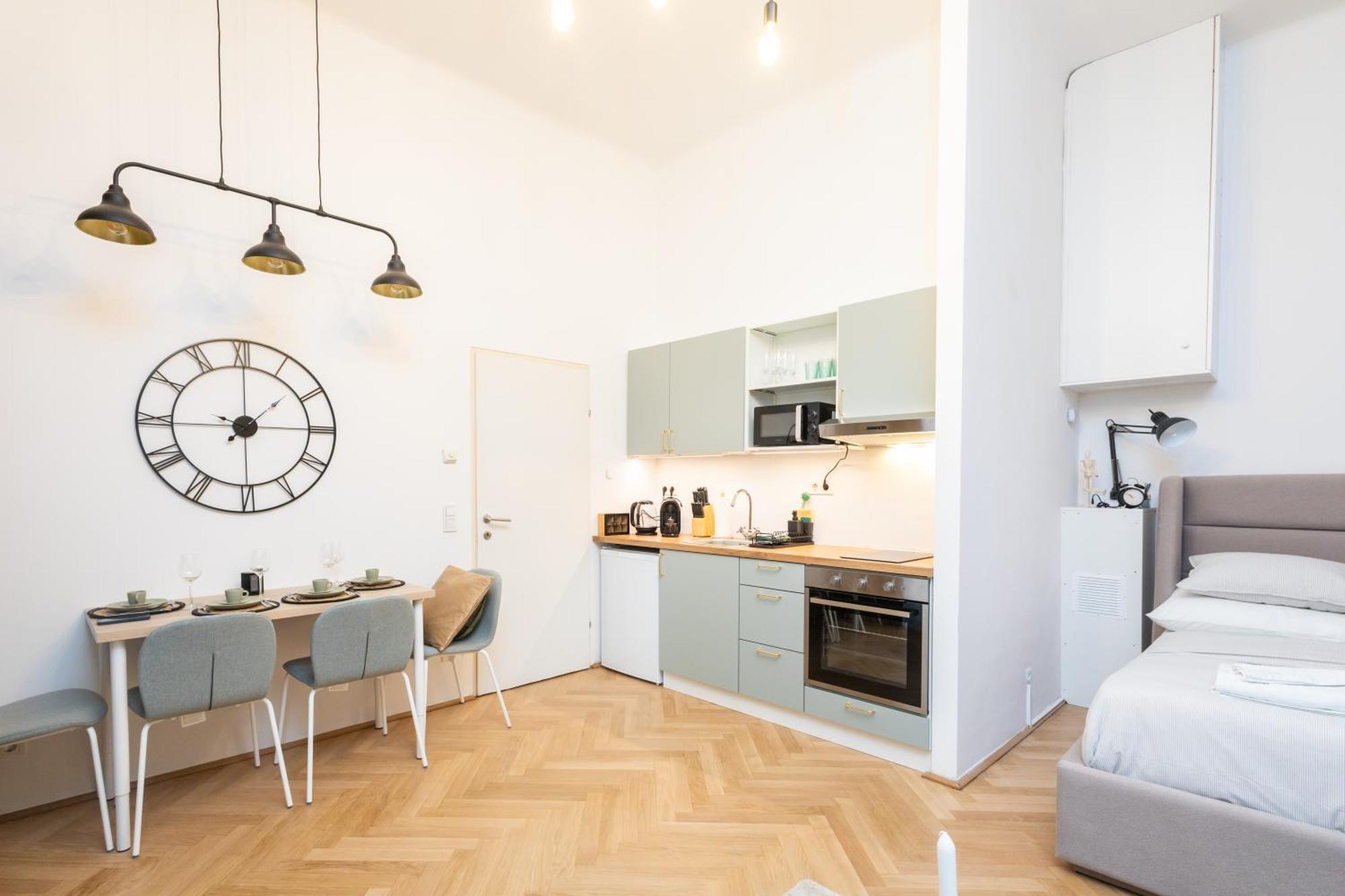 Charming Retreat Walking Distance From Town Centre Apartment Виена Екстериор снимка